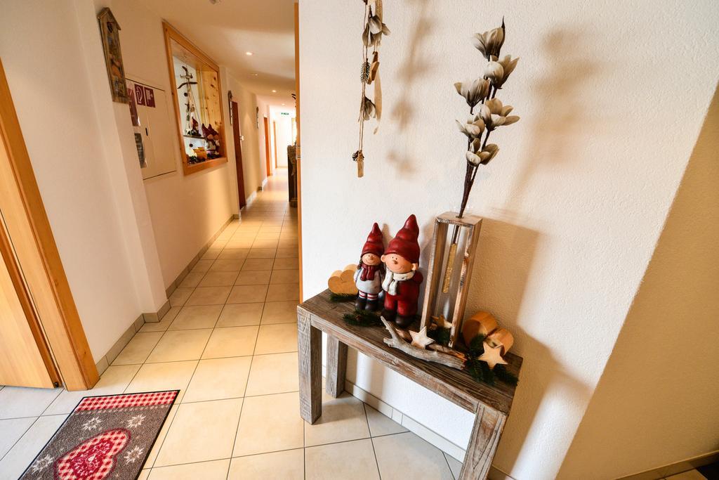 Hotel-Restaurant Ronalp Burchen Bagian luar foto