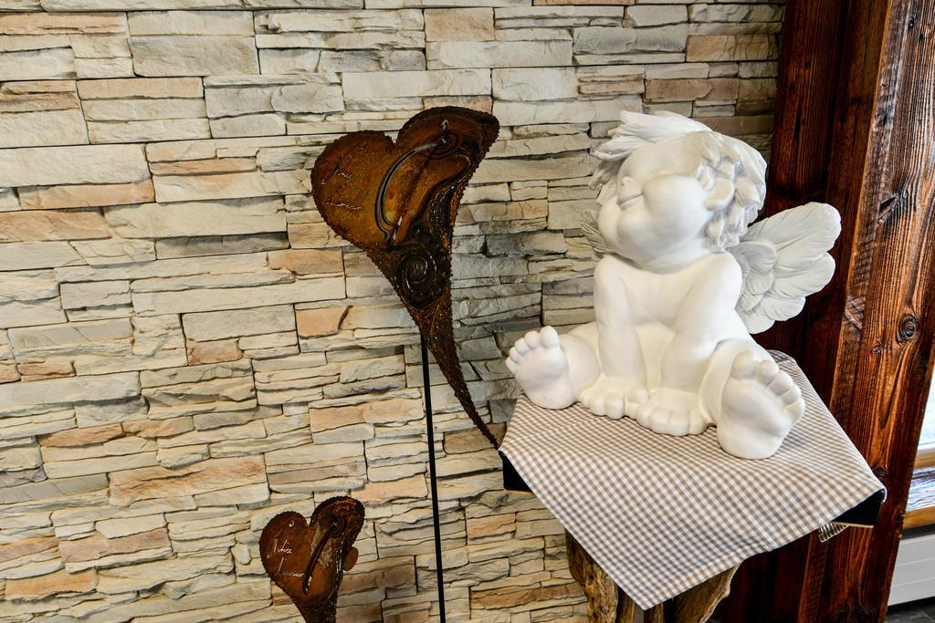 Hotel-Restaurant Ronalp Burchen Bagian luar foto