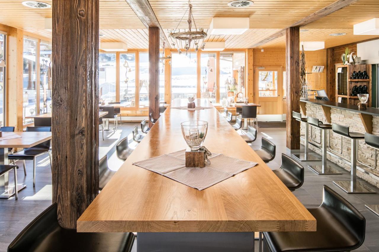 Hotel-Restaurant Ronalp Burchen Bagian luar foto
