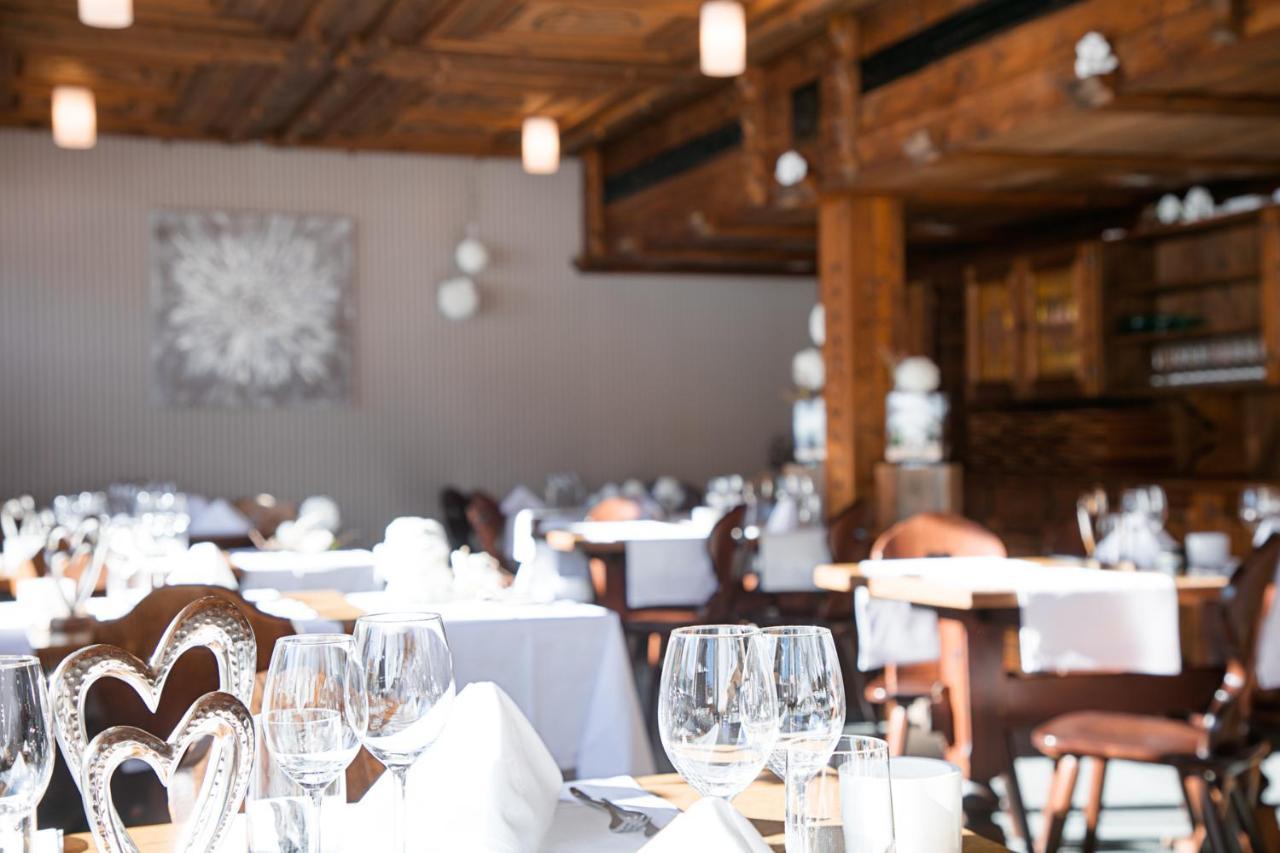 Hotel-Restaurant Ronalp Burchen Bagian luar foto