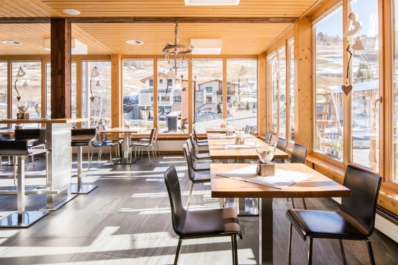 Hotel-Restaurant Ronalp Burchen Bagian luar foto